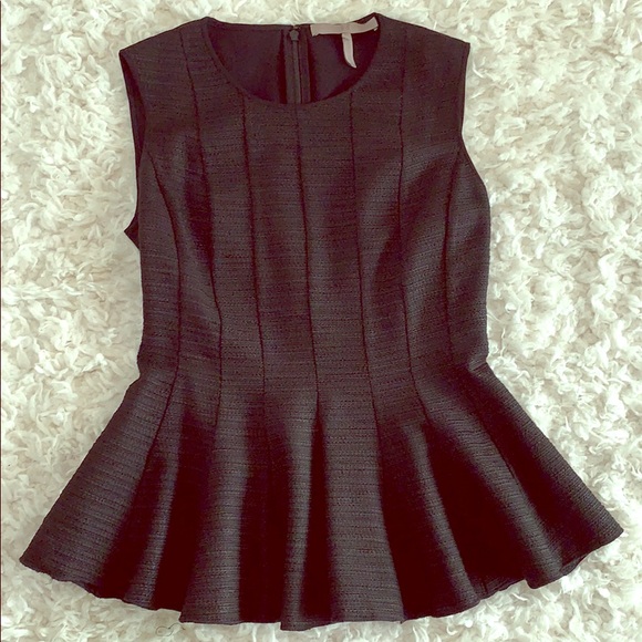 Halston Heritage Tops - 🔥SALE🔥 Halston Peplum Round Neck Blouse Top